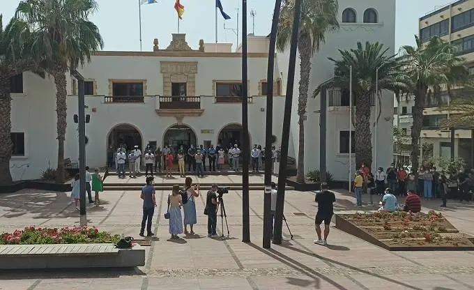 MINUTO DE SILENCIO ANNA Y OLIVIA