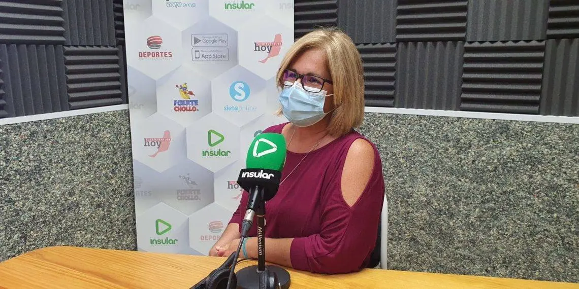 Grimi Gonz&aacute;lez en Radio Insular