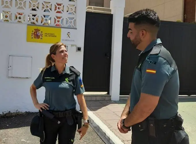 D&aacute;cil y Carlos, salvadores de Elliot