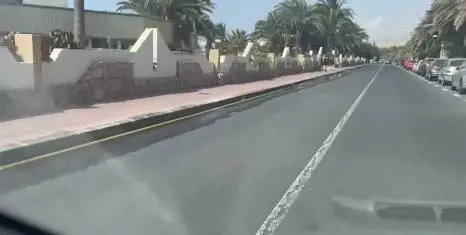 El agua de la tuber&iacute;a rota 