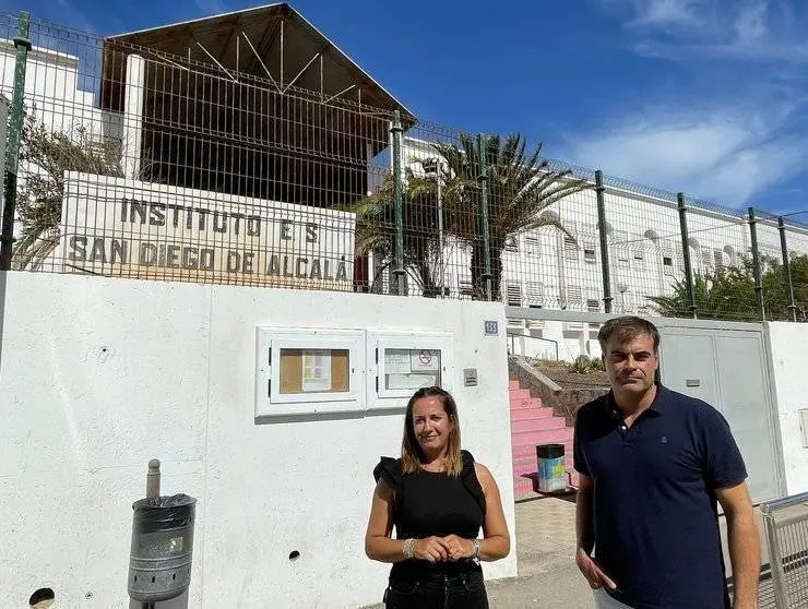 Mar&iacute;a Saavedra y Fernando Ense&ntilde;at