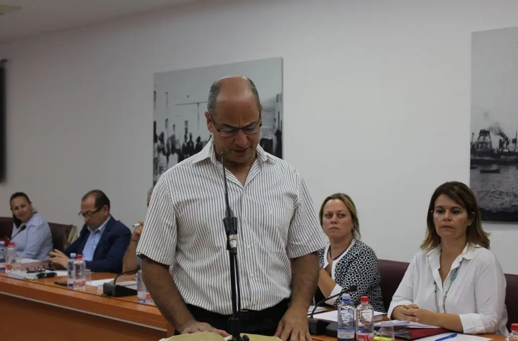 Luis Chac&oacute;n