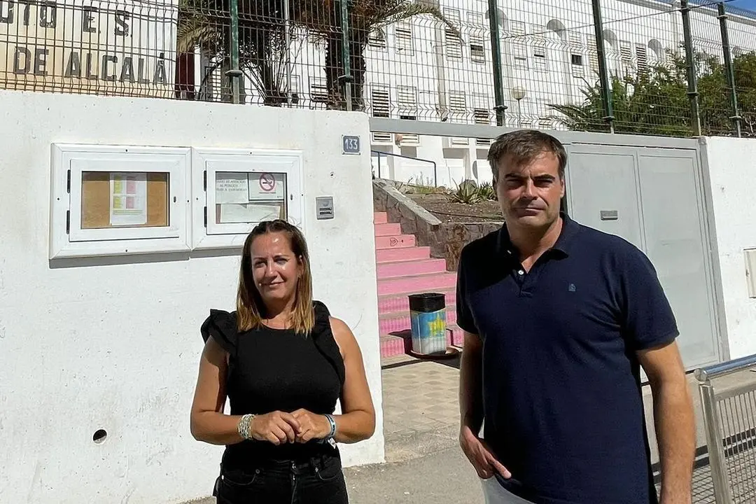 Mar&iacute;a Saavedra y Fernando Ense&ntilde;at