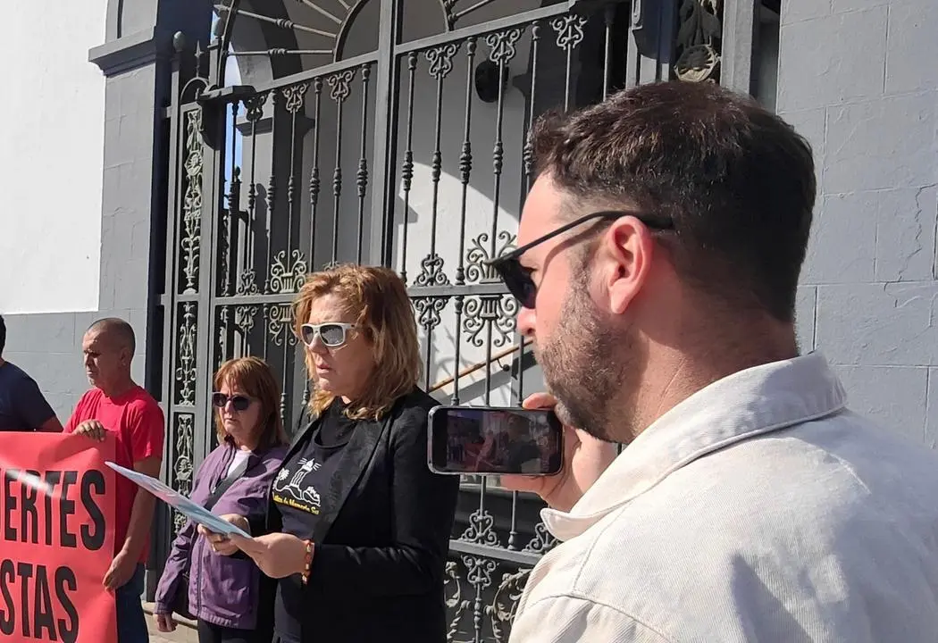 Sergio Rodr&iacute;guez graba concentraci&oacute;n de Entre Mares