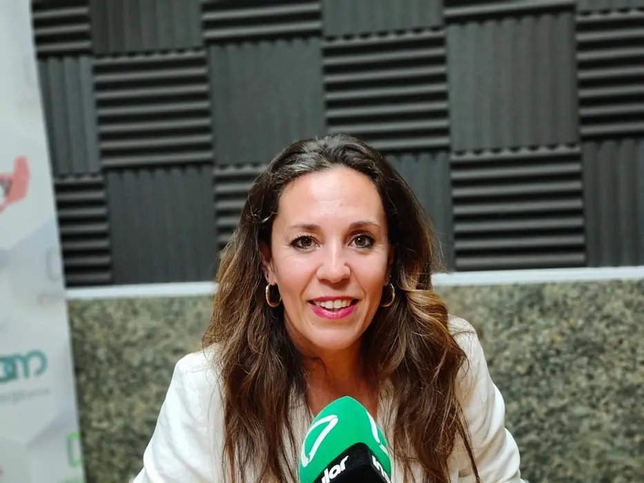 Jessica de León en Radio Insular