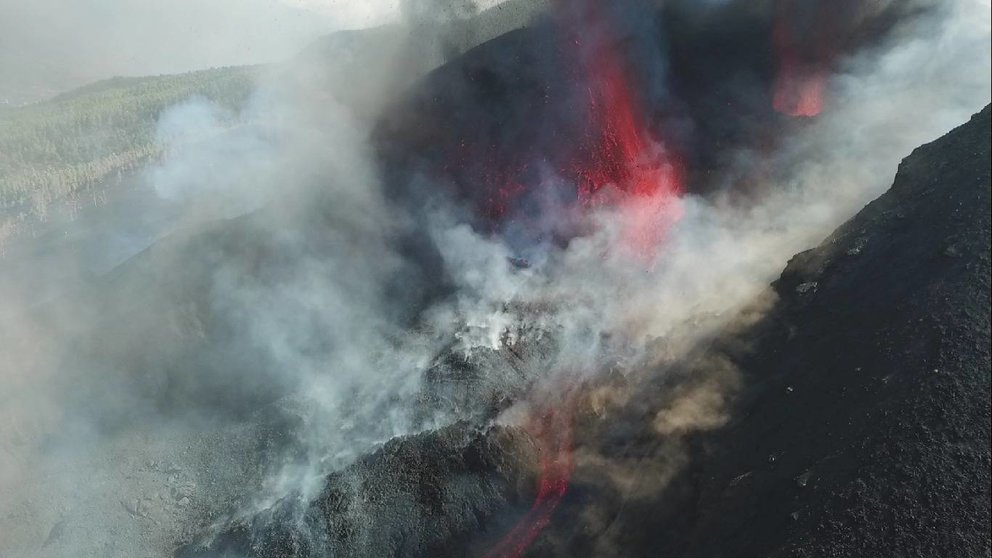 Cráter del volcán de La Palma