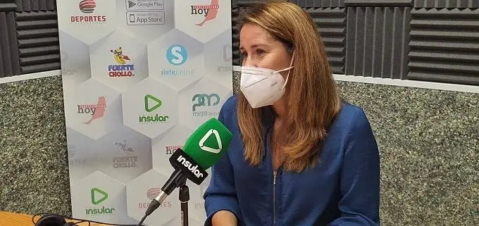 Lola García en Radio Insular