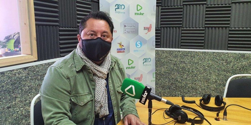 Marcelino Umpiérrez en Radio Insular