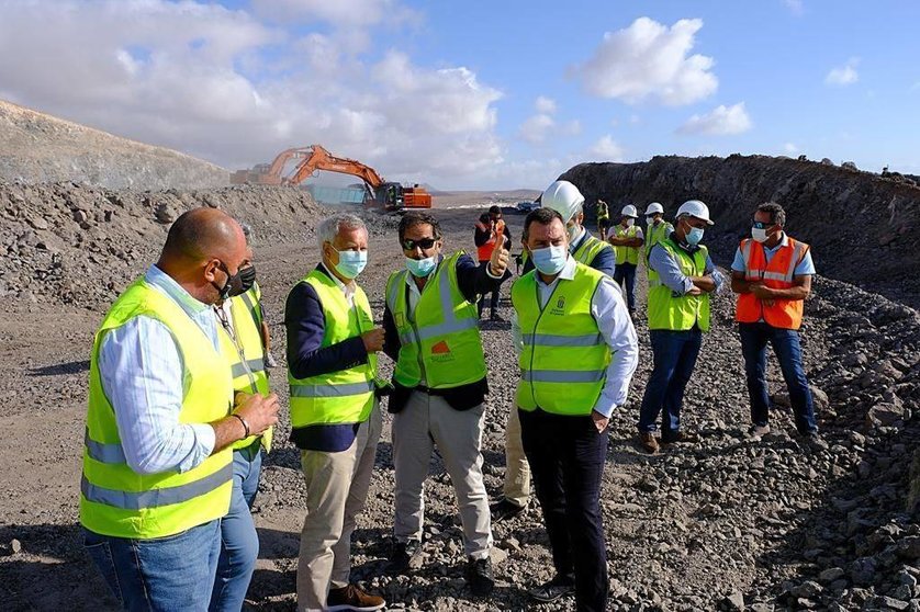 Fuerteventura.-Sebastián Franquis visita las obras de la vía Caldereta-Aeropuerto (1)