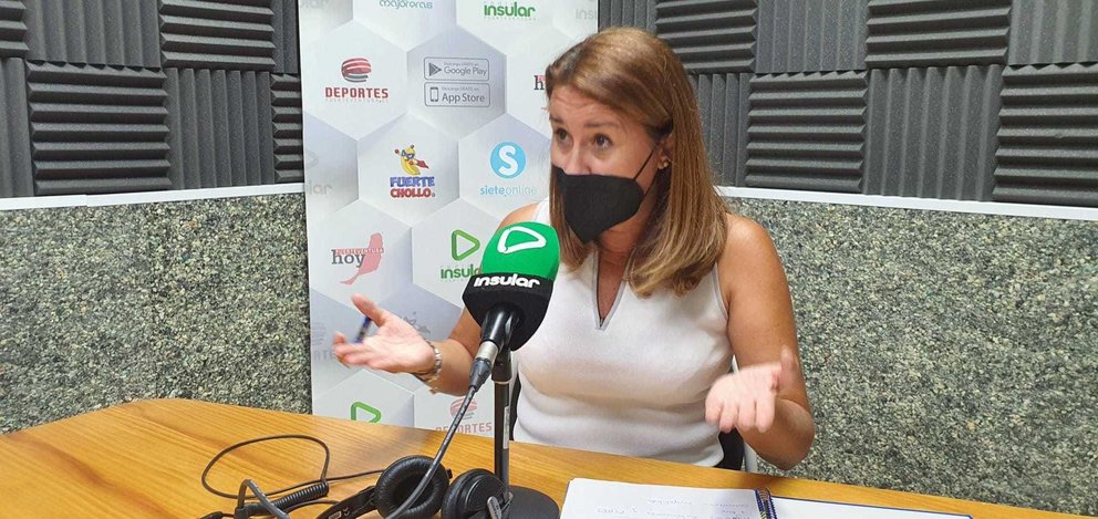 Lola García en Radio Insular, octubre de 2021