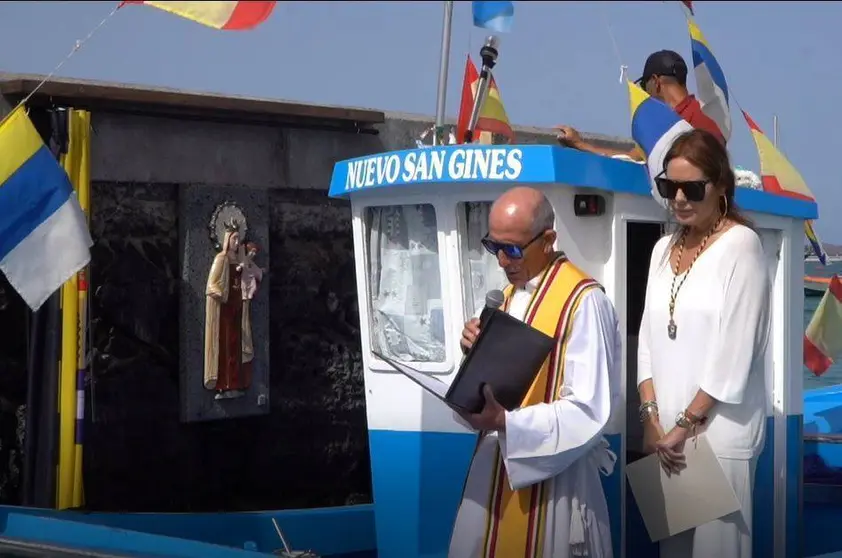 Virgen del Carmen en el Muelle Chico de Corralejo