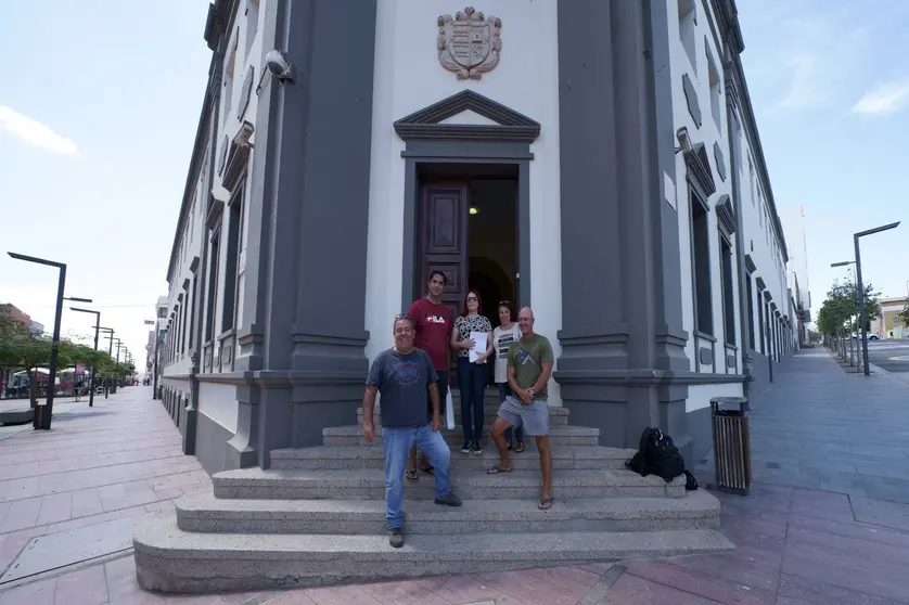 Integrantes de SOS Fuerteventura