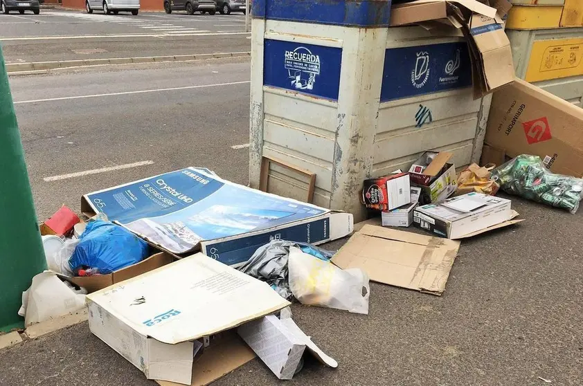 Reiterada en el tiempo la falta de gestión en la recogida de residuos reciclables