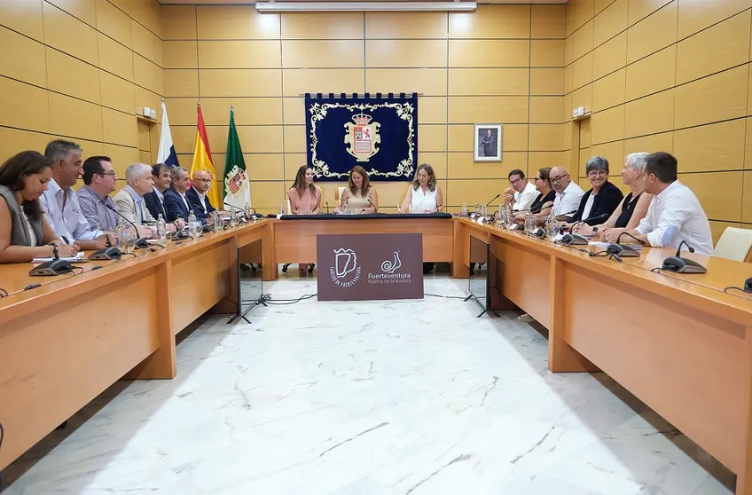 Reunión consejera Jessica con Lola García y Aytos