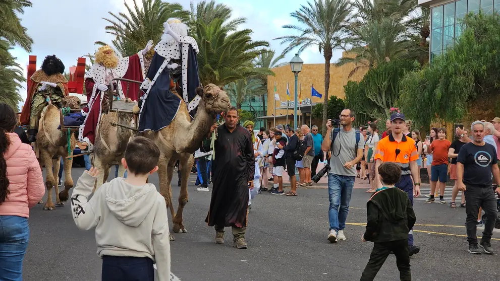 SUs Majestades cabalgata de Antigua