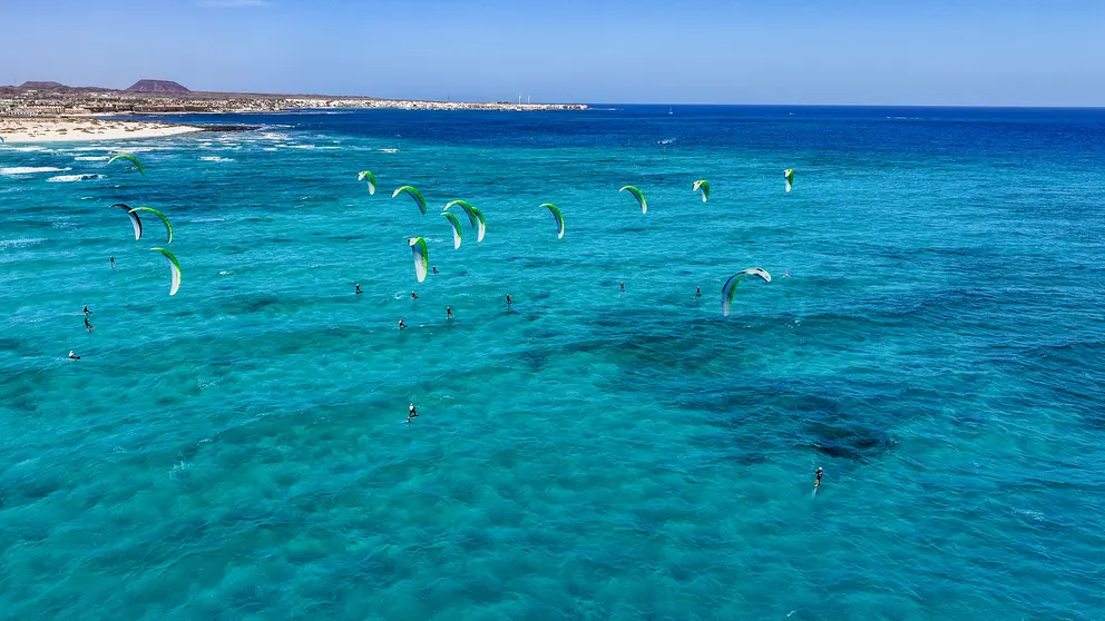 La élite de la Fórmula Kite entrena en Fuerteventura_(Foto_Jesús_Renedo)