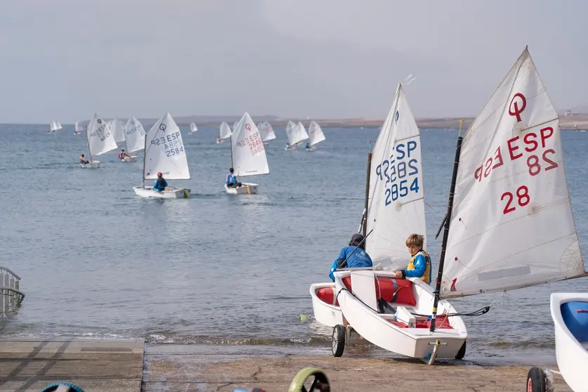 Previa. Imagenes optimist Fuerteventura (2)