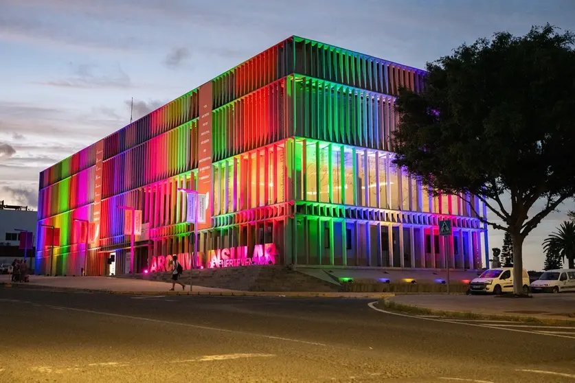 Archivo Insular nocturna