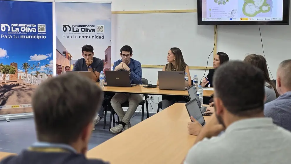 Reunión de trabajo de La Oliva