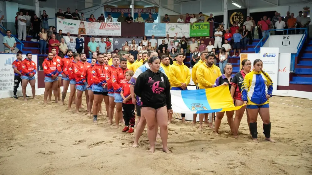 FOTO. Luchada Institucional por el Día de Canarias en Morro Jable (1)