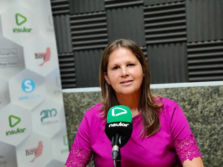 Esther de frente