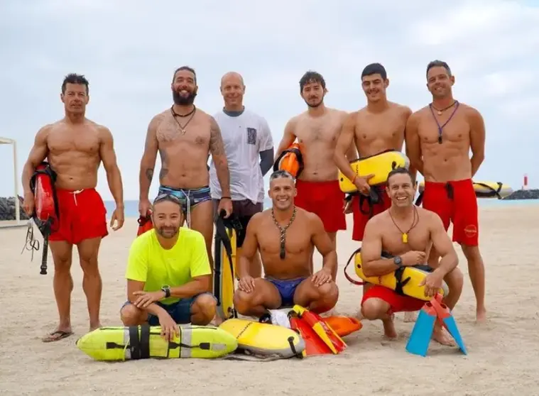 Socorristas en la playa de Los Pozos en el Día Internacional de Prevención de Ahogamientos