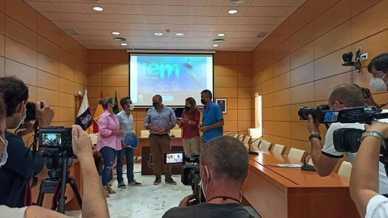 Presentaci&oacute;n de Aires de FEM