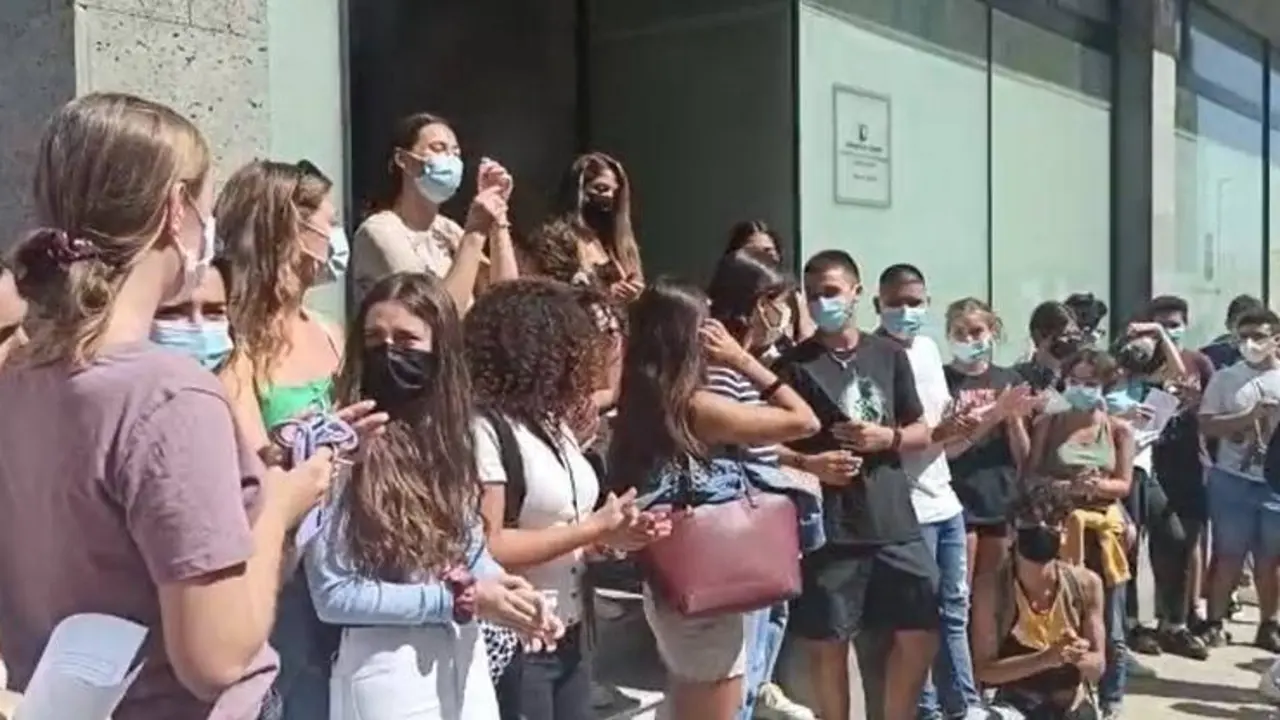 foto de manifestaci&oacute;n de estudiantes de bachillerato