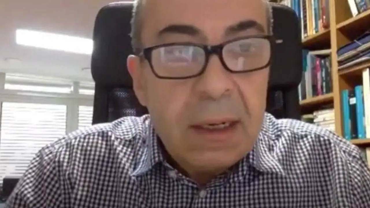 Ezequiel Nav&iacute;o
