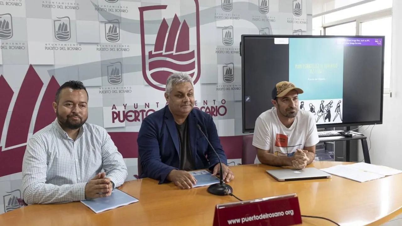 FOTO Presentaci&oacute;n PRIMER Plan de JUventud de Puerto del Rosario 1