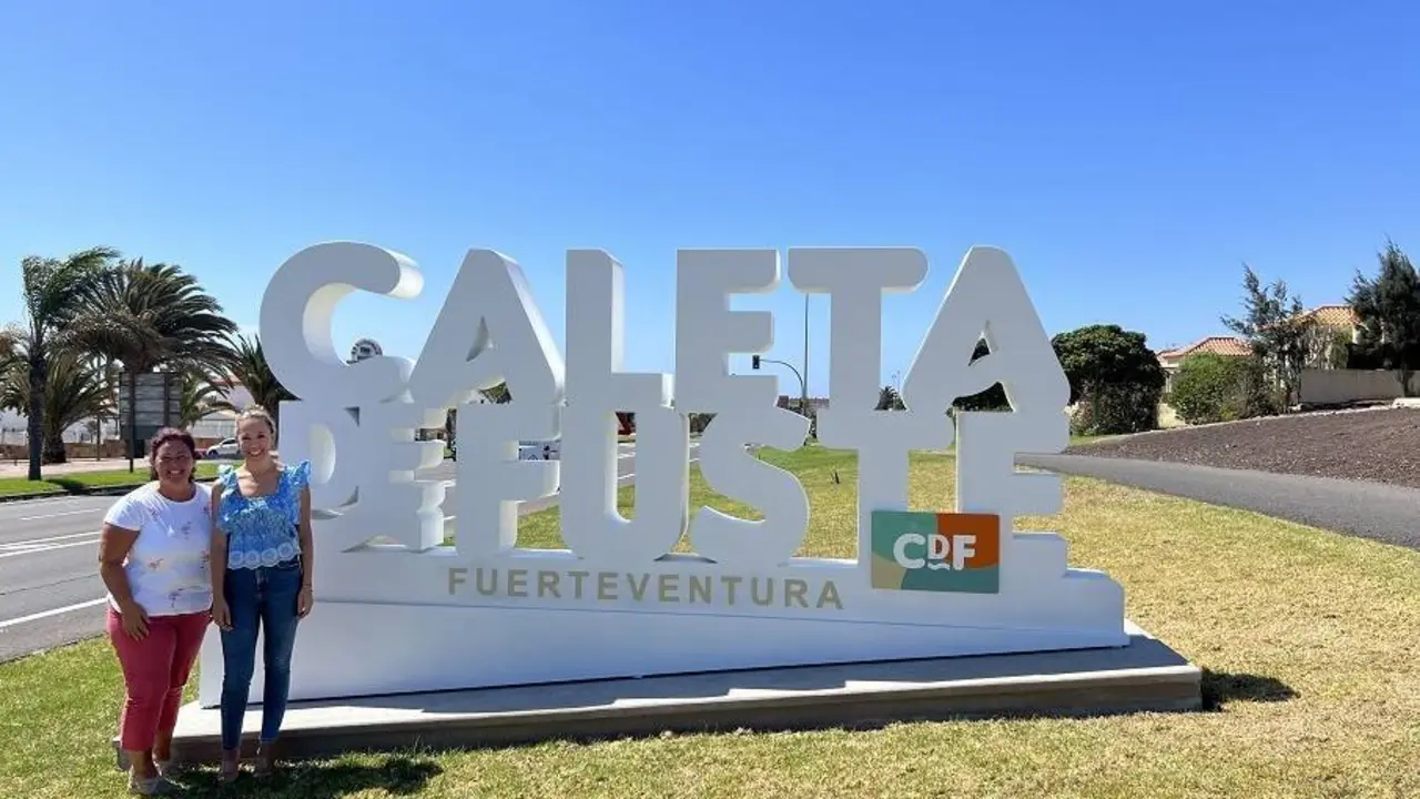 Gigantograf&iacute;a Caleta de Fuste (2)