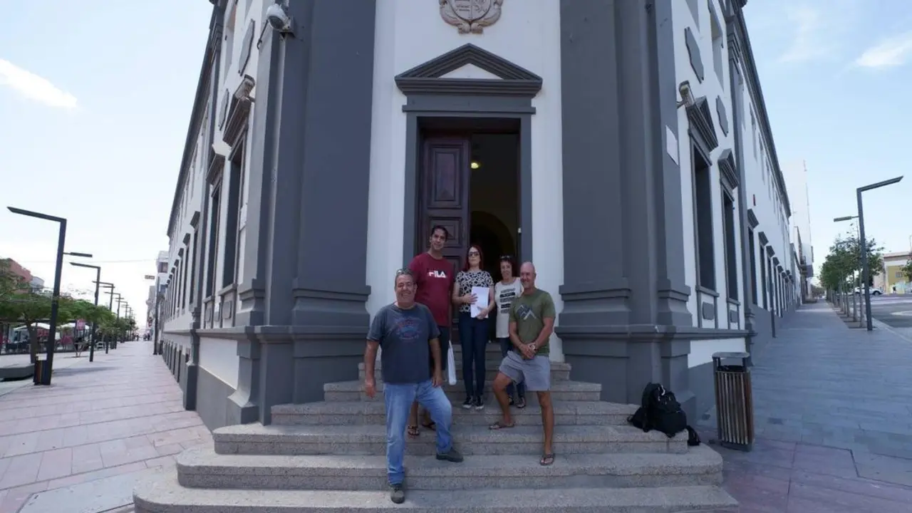 Integrantes de SOS Fuerteventura
