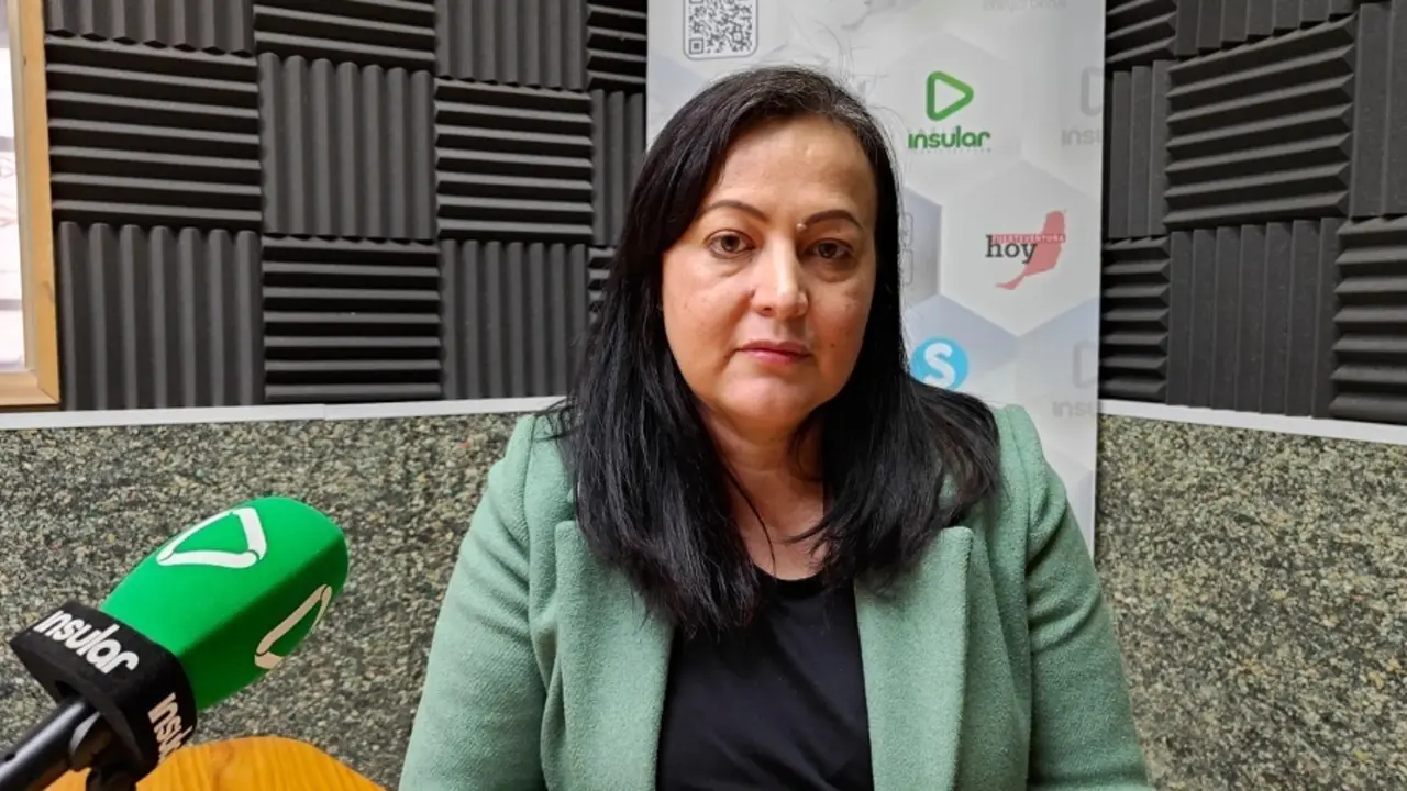 Biviana Dur&aacute;n en Radio Insular