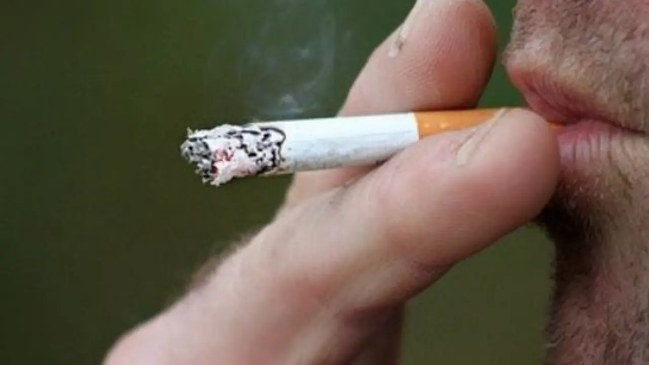 hombre fumando-Foto InstitutoNoa