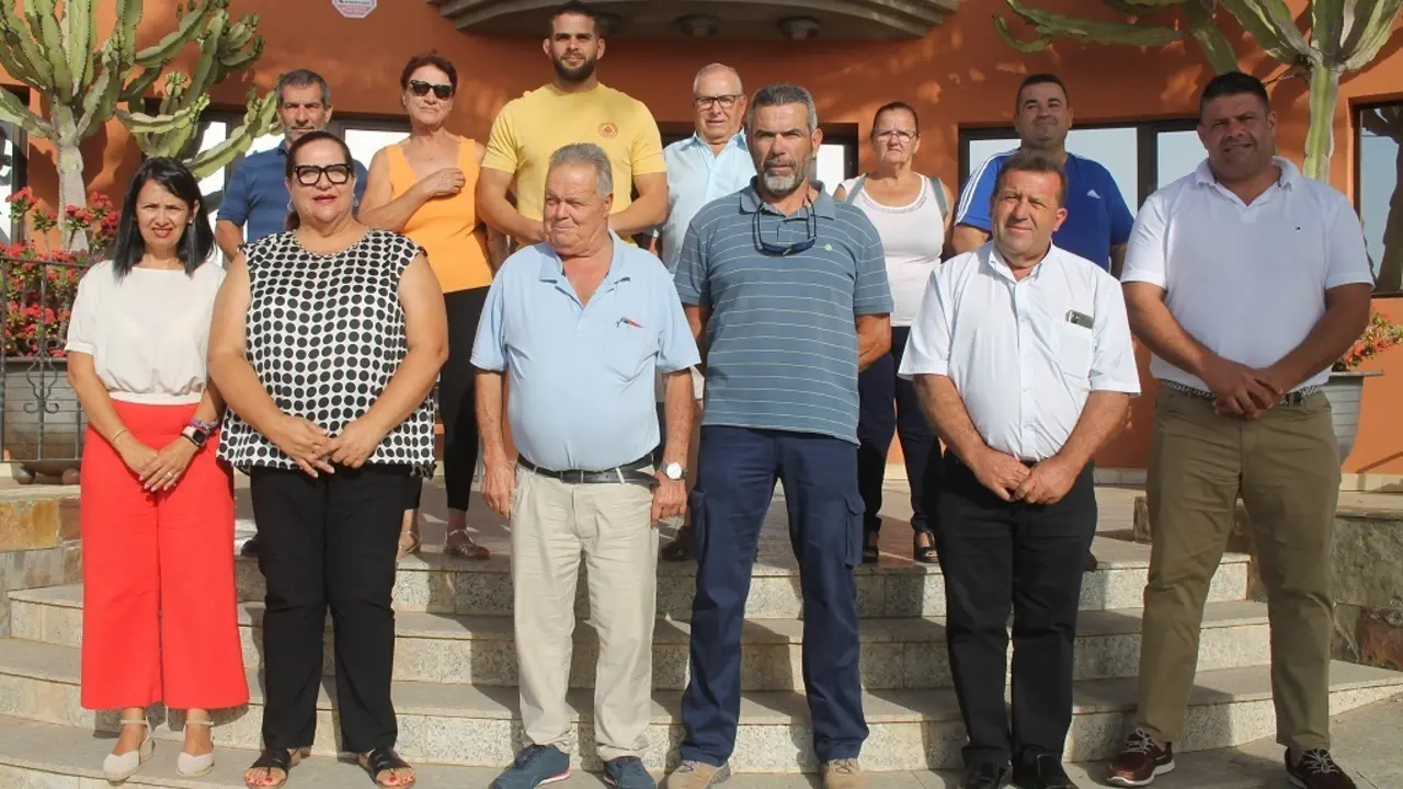 Ayuntamientos, clubs y fedraci&oacute;n