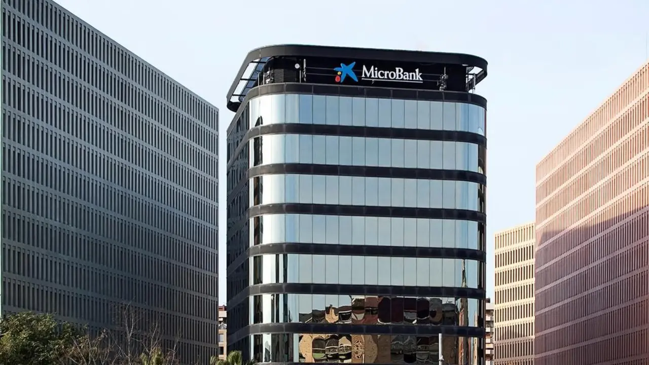 Foto edificio sede MicroBank (1)