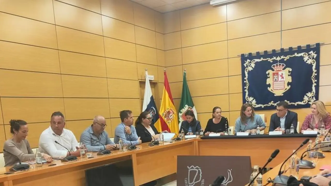 Reuni&oacute;n proliferaci&oacute;n contenedores