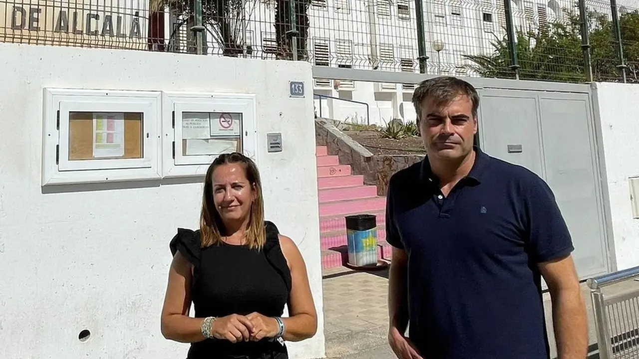 Mar&iacute;a Saavedra y Fernando Ense&ntilde;at
