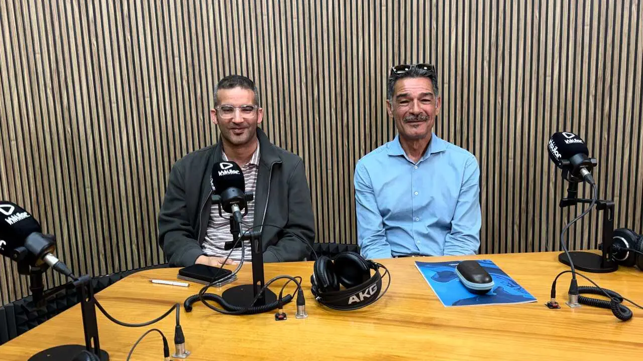 FB6EB12A-4C39-400C-BC1B-882978E1185E