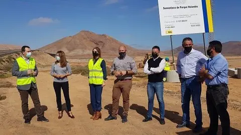 Autoridades en las obras del semienlace de Parque Holandes