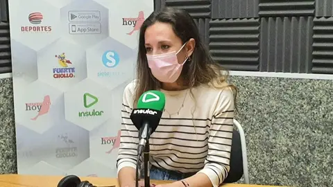 Jessica de León en Radio Insular