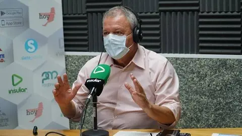 Domingo Fuentes en Radio Insular