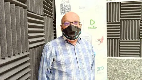 Tony Gallardo en Radio Insular