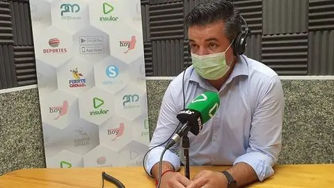 Taishet Fuentes en Radio Insular