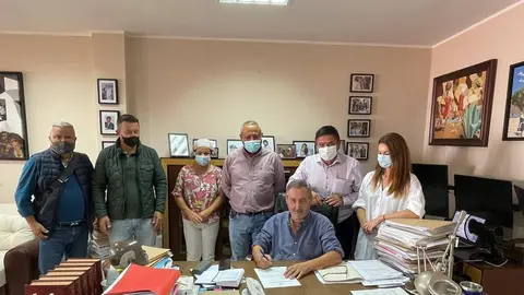 Firma Manolo Travieso (2)