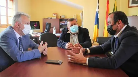 Visita del presidente Gobierno de Canarias a Caleta de Fuste (4)