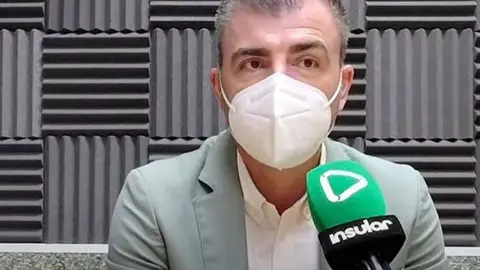 Manuel Domínguez en Radio Insular