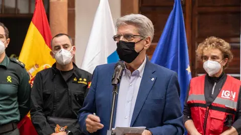 251221 Rueda de prensa PEVOLCA