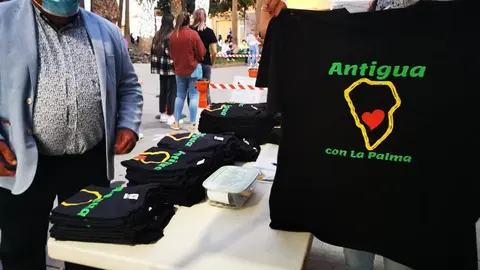 Camisetas Solidarias de Antigua con La Palma este domingo en el Mercado Agrícola