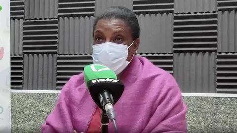 Hawa Touré en Radio Insular